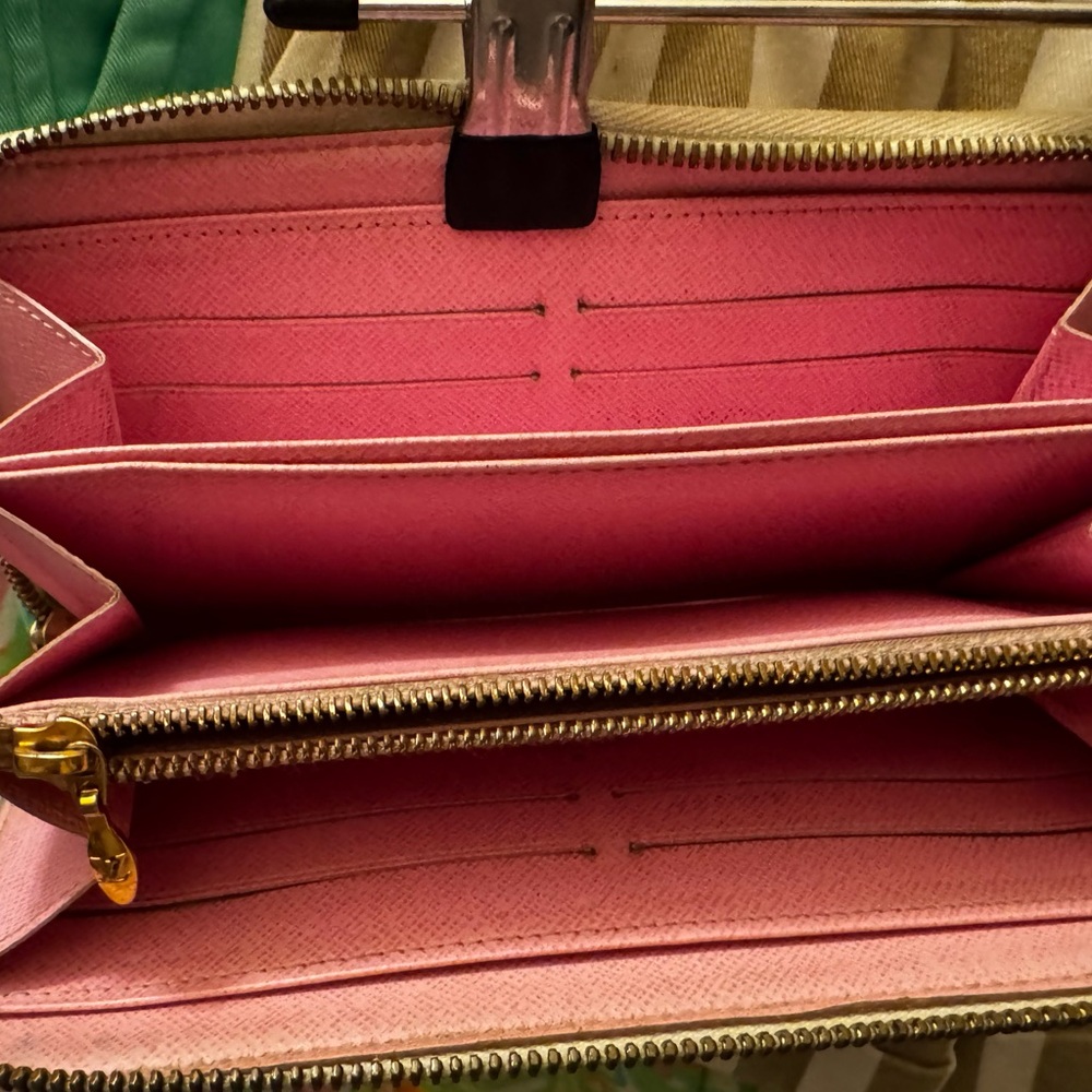 Louis Vuitton Pink and Brown Wallet with Gold Zipper - Picture 4 of 7